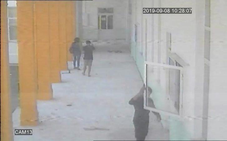 KKTC'de Türk bayrağını çalıp Rum tarafına kaçmıştı! Harekete geçildi G1