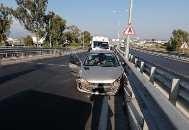 Kopmuş tekerle 100 metre gitti, diğer bariyere çarparak durabildi