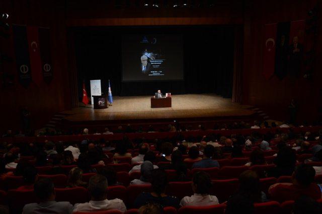 Prof. Dr. Nabi Avcı’dan Anadolu Üniversitesi’nde 15 Temmuz Demokrasi Günü konferansı