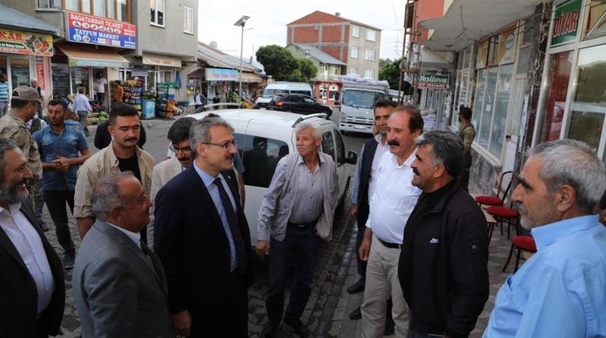 Vali Ekinci, vatandaşlarla bir araya geldi