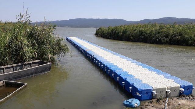 Gala G&ouml;l&uuml;&rsquo;ne y&uuml;zer iskele 2