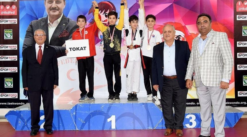 Kayseri Emniyet M&uuml;d&uuml;rl&uuml;ğ&uuml; Sporcularından B&uuml;y&uuml;k Başarı