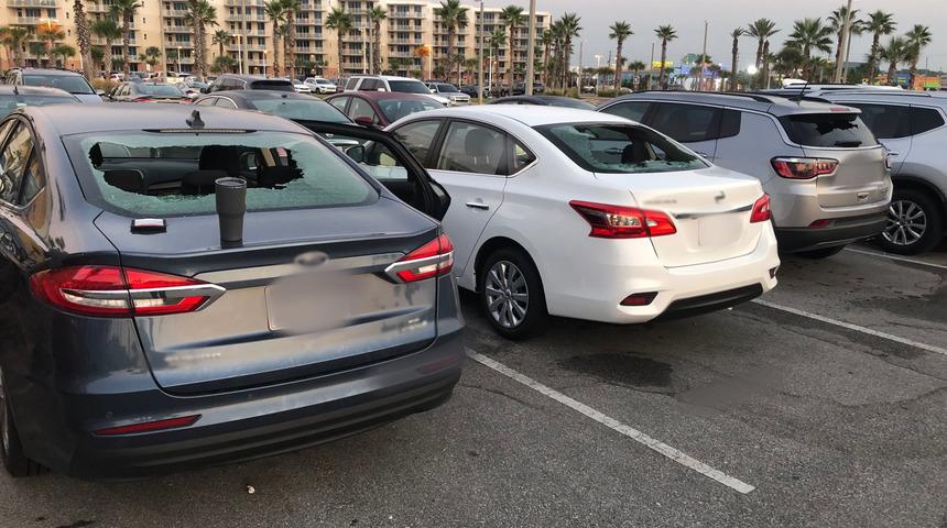 20 arabayı parçaladı! Sebebi 'Trump'ın bana olan borcu' dedi