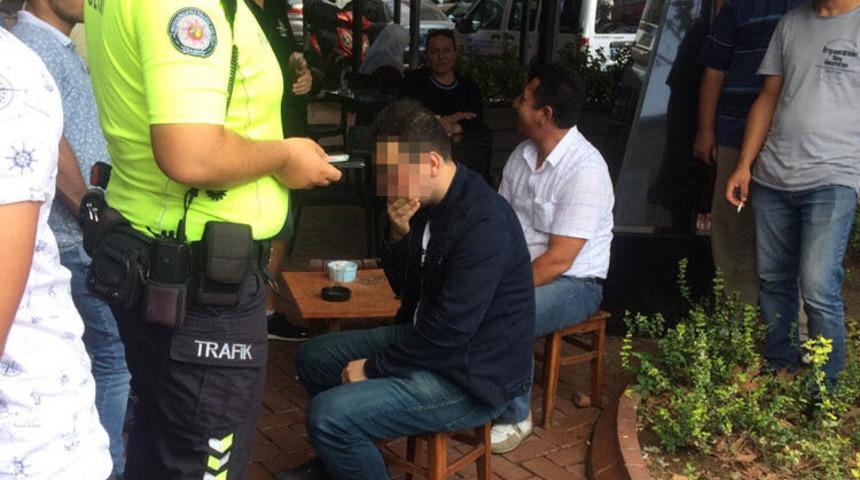 İğren&ccedil; olay! Kadının etek altı fotoğrafını &ccedil;ekerken yakalandı