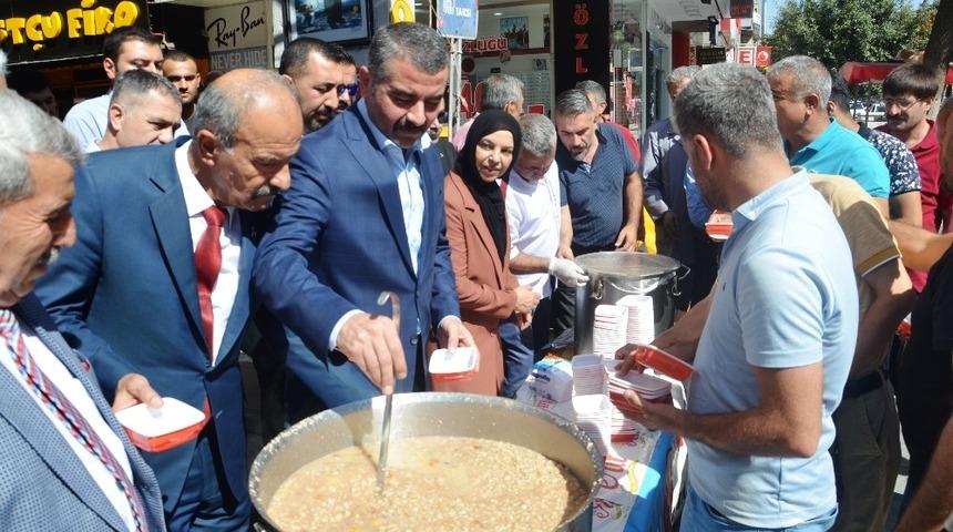 MHP&rsquo;den Aşure etkinliği