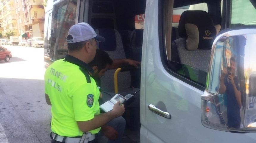 Emniyetten &lsquo;G&uuml;venli eğitim-g&uuml;venli okul&rsquo; uygulaması