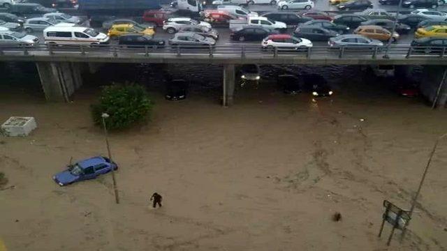 Tunus’ta sel felaketi: 2 ölü