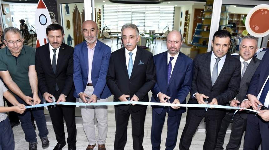 Konya&rsquo;nın ilk &ccedil;ocuk k&uuml;t&uuml;phanesi Sel&ccedil;uklu&rsquo;da a&ccedil;ıldı