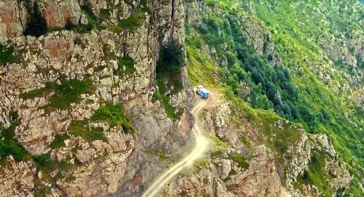 'Dünyanın en tehlikeli yolu'nda nefes kesen gösteri G2