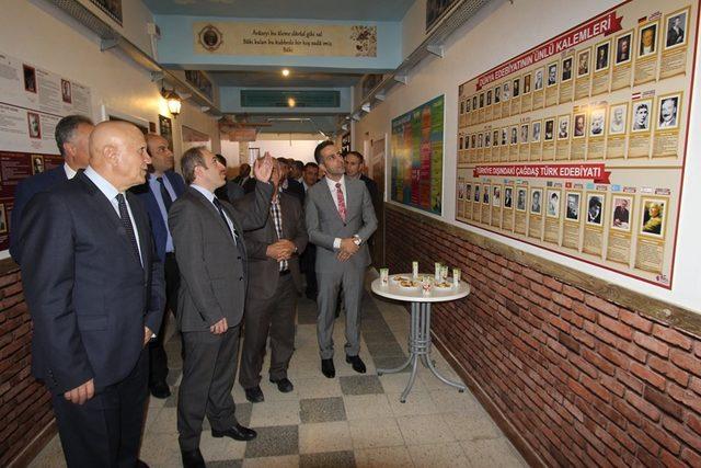 Bayburt Milli İrade Anadolu Lisesi’nde Edebiyat Sokağı açıldı