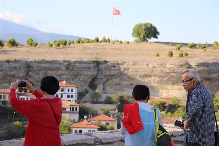 Nüfusunun 18 katı turist ağırladılar! Akın ettiler G5