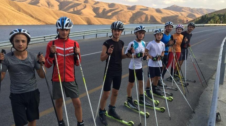 Yüksekovalı kayakçıların kış hazırlığı