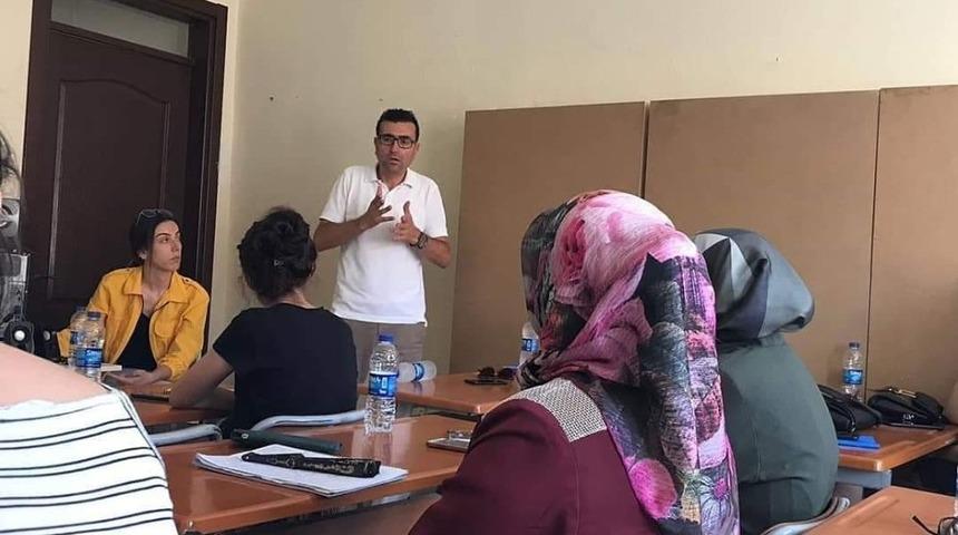 Burhaniye&rsquo;de oryantasyon kursu