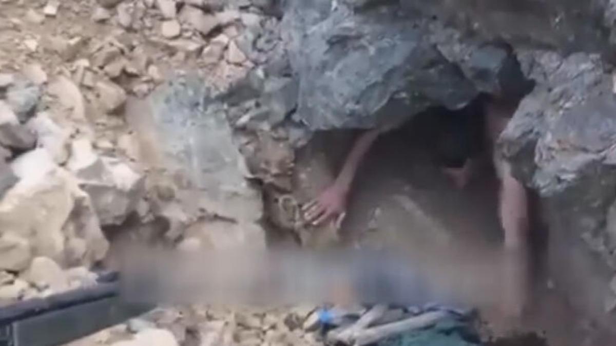 Van'da PKK operasyonu! Ter&ouml;ristin yakalanma anı ortaya &ccedil;ıktı