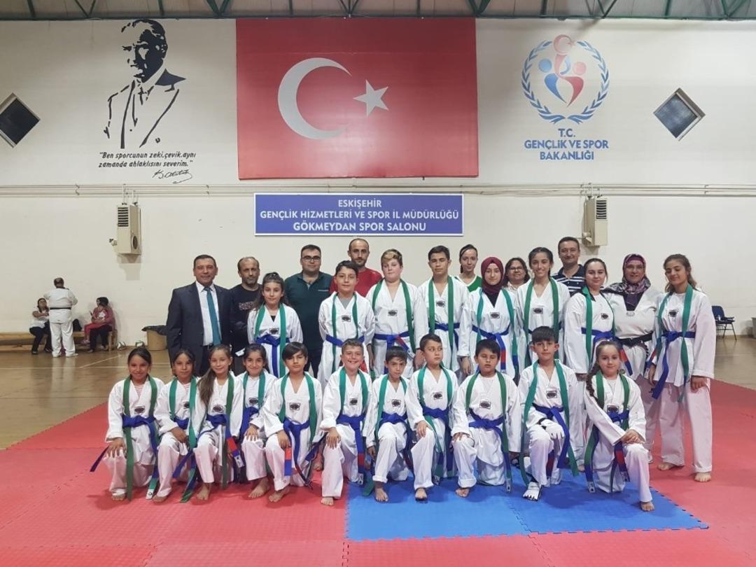 Eskişehir G&ouml;kmeydanı Spor Kul&uuml;b&uuml;&rsquo;nde, &lsquo;Taekwondo Kuşak Terfi Sınavı&rsquo; heyecanı yaşandı