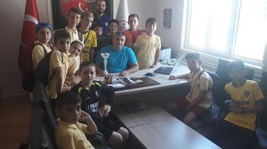 Futbol Okulu’ndan profesyonelliğe ilk adım