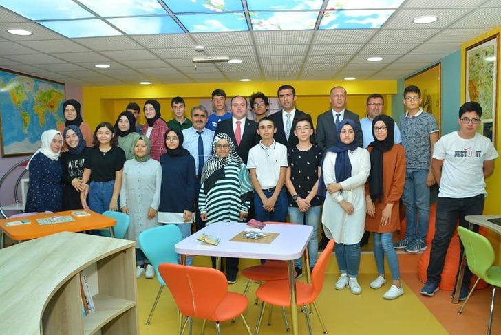 Bigadiç’te "Z-Kütüphane" açıldı G1