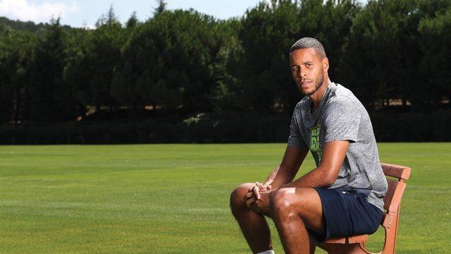 Zanka: Fenerbahçe’de şampiyonluk yaşamak istiyorum