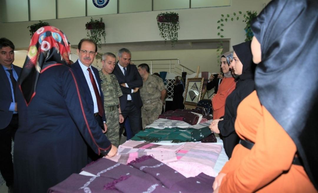 &lsquo;Aydıntepe Turizmine Kadın Eli&rsquo; projesi kapsamında panel ve sergi d&uuml;zenlendi