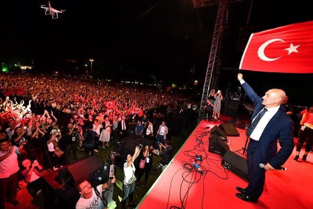 İzmir Fuarı'ndaki orman konserinden 477 bin lira gelir sağlandı