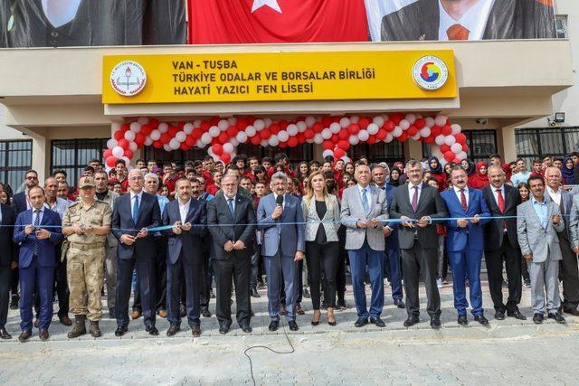 AK Parti Van Milletvekili Kartal, Van’da hemşehrileriyle bir araya geldi