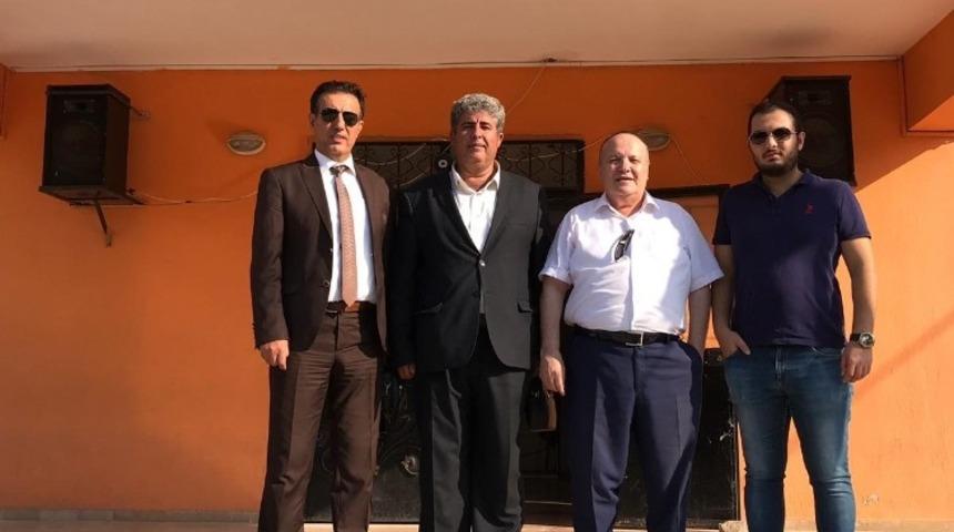 Köşe yazarlarından anlamlı destek