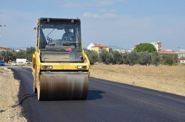 Yunusemre Belediyesinden Muradiye Mahallesine asfalt çalışması