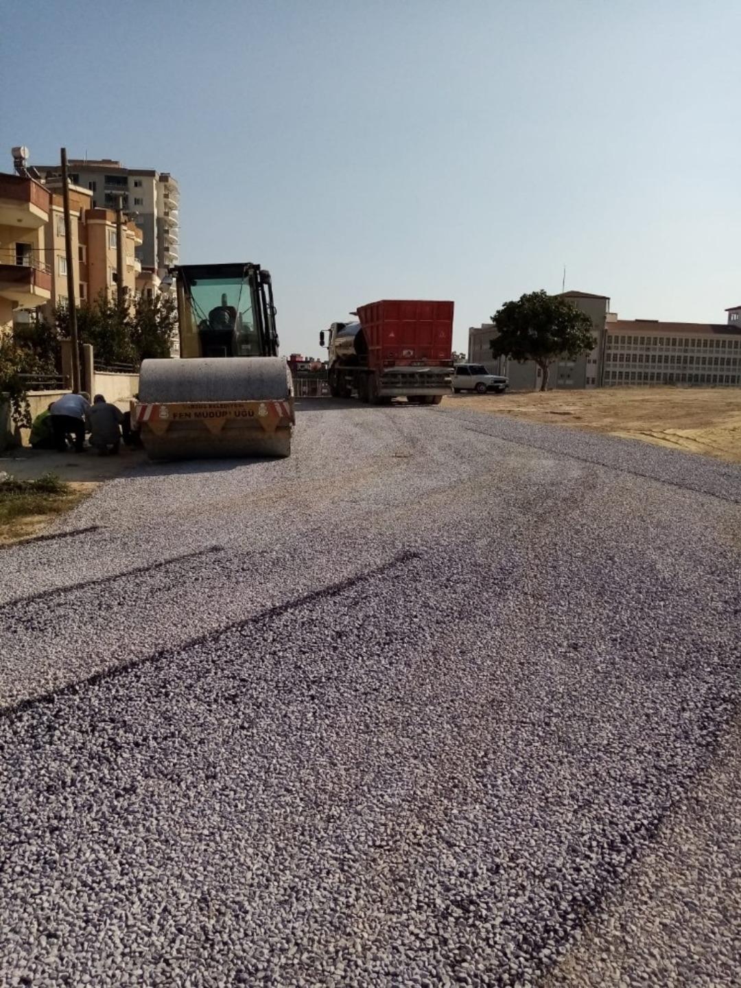 Tarsus Belediyesi, asfaltlama &ccedil;alışmalarına ağırlık verdi