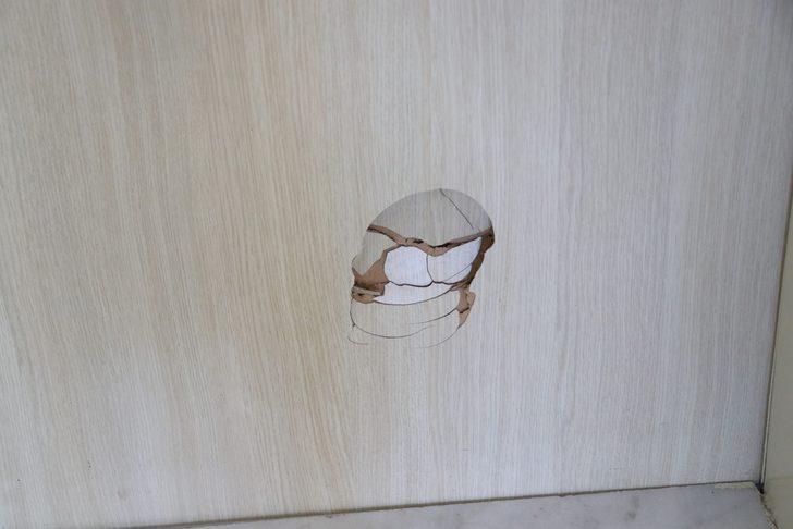 Mersin'de veli ilkokul müdürünün odasını bastı!  G5