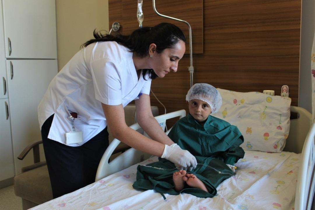 Van&rsquo;da 5 ay i&ccedil;erisinde 26 kalp hastası &ccedil;ocuk, şifa buldu