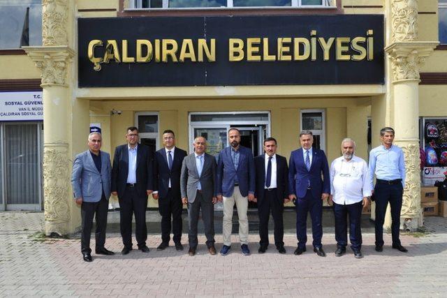 Van YYÜ Rektörü Prof. Dr. Şevli’den Çaldıran Belediye Başkanı Ensari’ye iade-i ziyaret