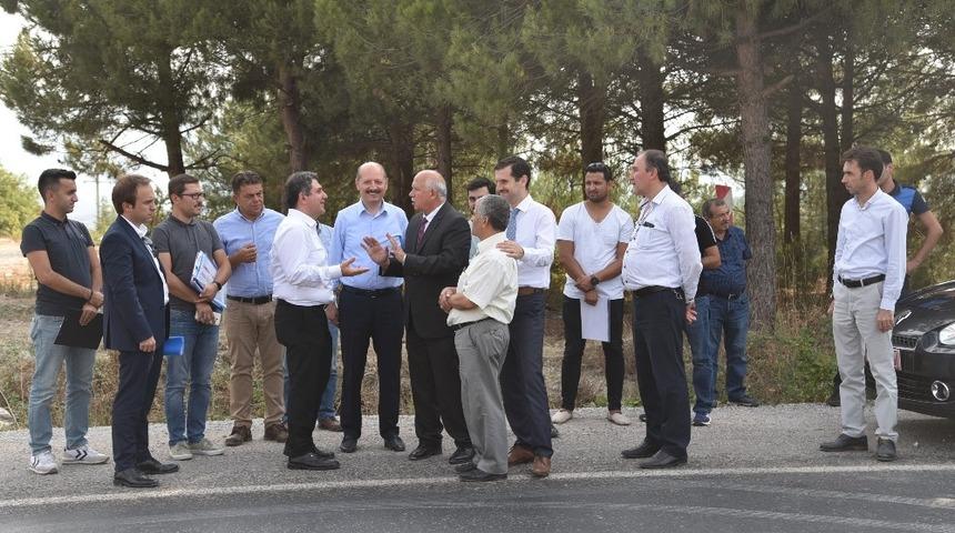 Milletvekili Adil &Ccedil;elik Dursunbey yolunu inceledi