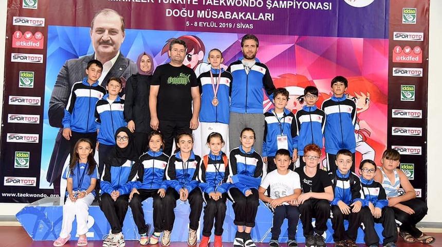 Minikler T&uuml;rkiye Taekwondo Şampiyonası Değer, &uuml;&ccedil;&uuml;nc&uuml; oldu