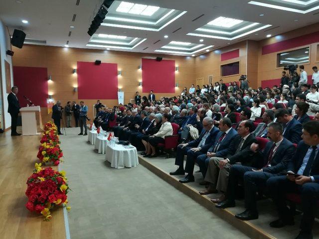 Kırgızistan’da “Anadolu Mektebi Aytmatov’un Memleketinde” paneli 1