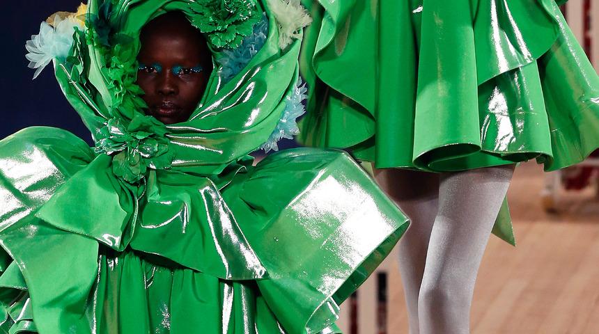 New York Moda Haftası'nda Marc Jacobs r&uuml;zgarı