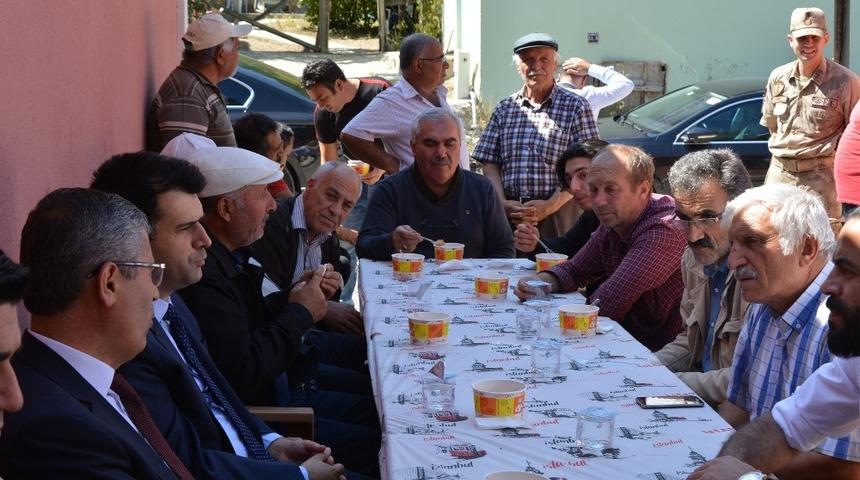 Suşehri&rsquo;nde aşure dağıtımı