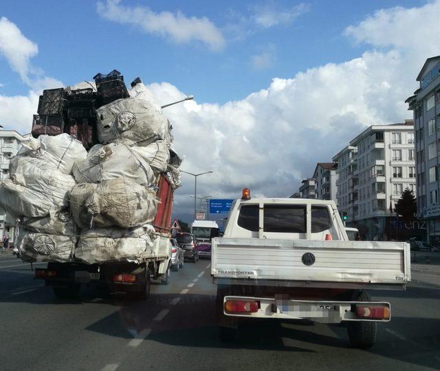 Metrelerce yükle trafikte tehlikeli yolculuk