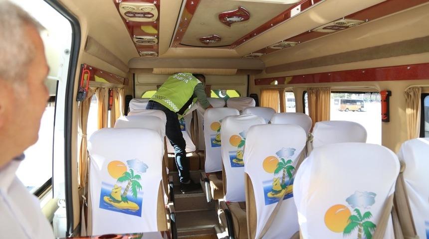 Niğde Belediyesi Trafik Zabıta Okul Servislerini Denetledi