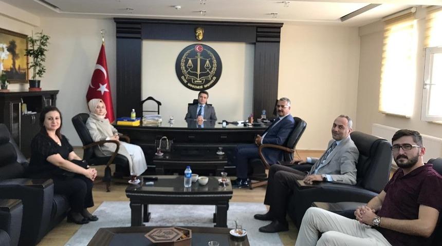 AK Parti’den İdare Mahkemesi ve Baro’ya ziyaret