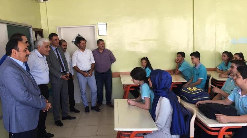 Milletvekili D&uuml;lger mezun olduğu okulda