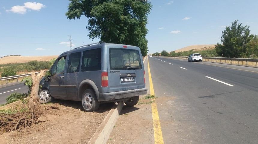 Şanlıurfa&rsquo;da trafik kazası: 2 yaralı