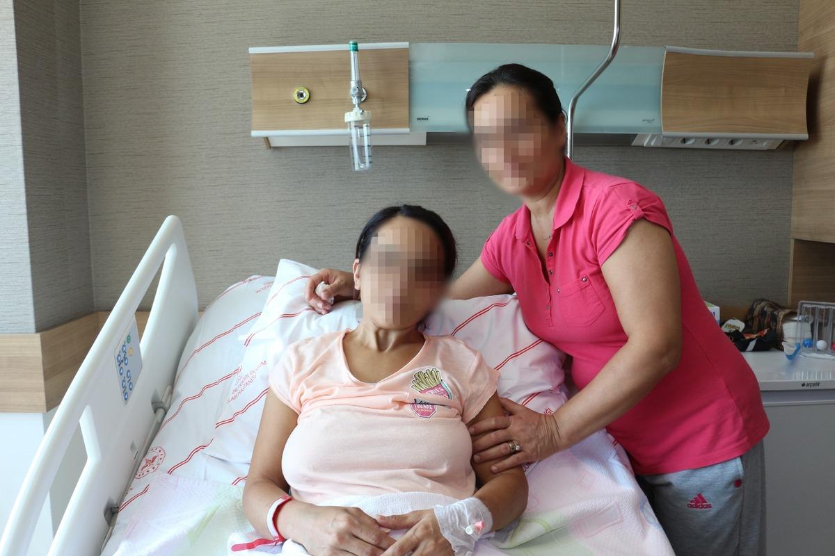 Tıp tarihine ge&ccedil;ecek operasyon! Bağırsaktan cinsel organ yapıldı