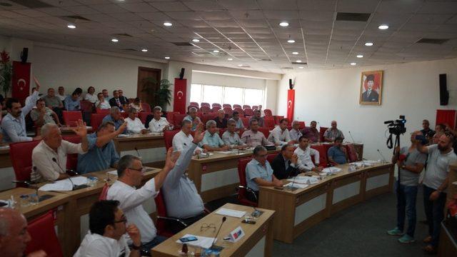 Aydın Büyükşehir Meclisi’nde konteyner tartışması