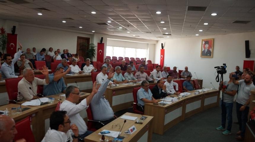 Aydın Büyükşehir Meclisi’nde konteyner tartışması