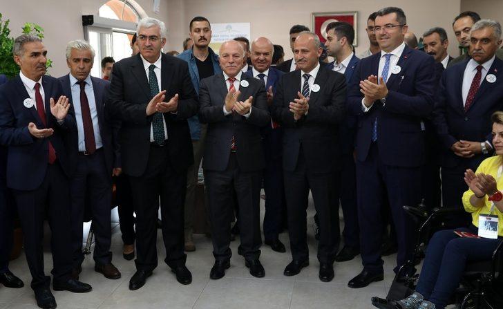 Ulaştırma Bakanı’ndan Erzurum ulaşımına tam puan G4