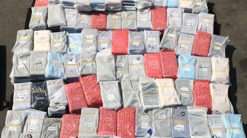 Ele geçirildi! X-Ray cihazına sokulunca yüzlercesi bulundu