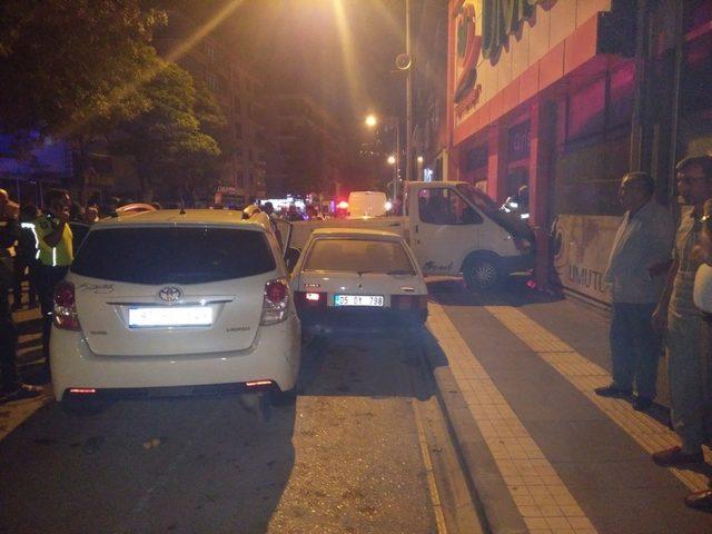 Amasya&rsquo;da zincirleme trafik kazası: 4 yaralı 2