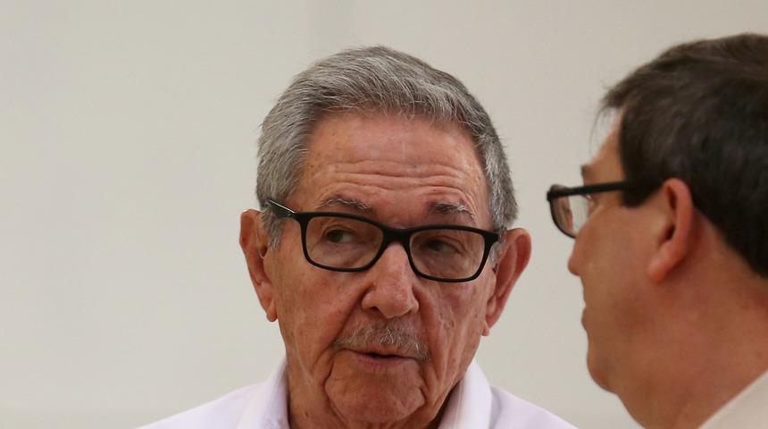 Twitter'dan peş peşe Küba kararları! Aralarında Raul Castro da var
