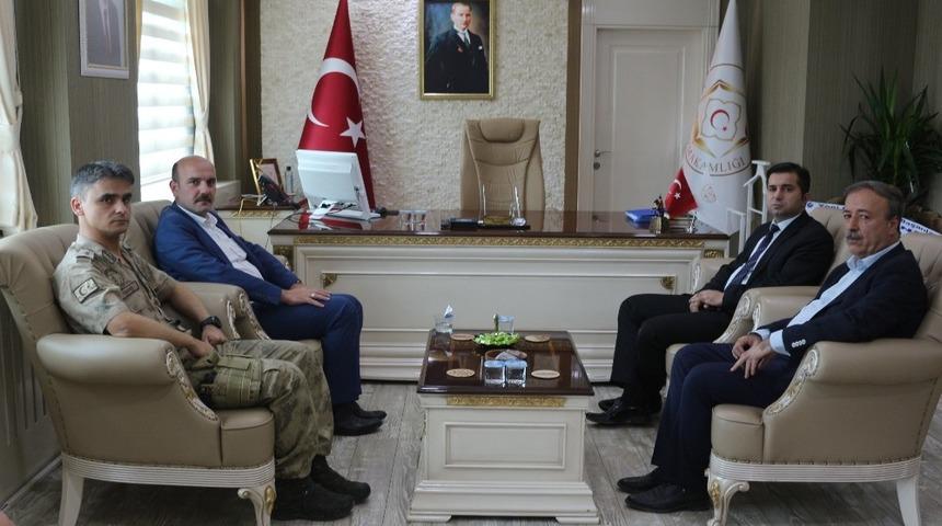 Kaymakam &Ouml;ztabak&rsquo;tan meslektaşına ziyaret