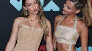Bella Hadid ile Gigi Hadid'i hiç böyle görmediniz!